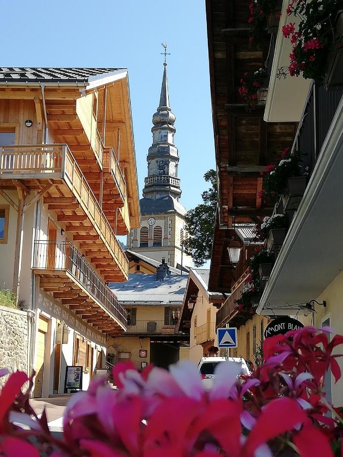 Chambres Et Tables D'Hotes Le Choton A Nono - Col Du Joly Beaufortain 欧特吕斯 外观 照片