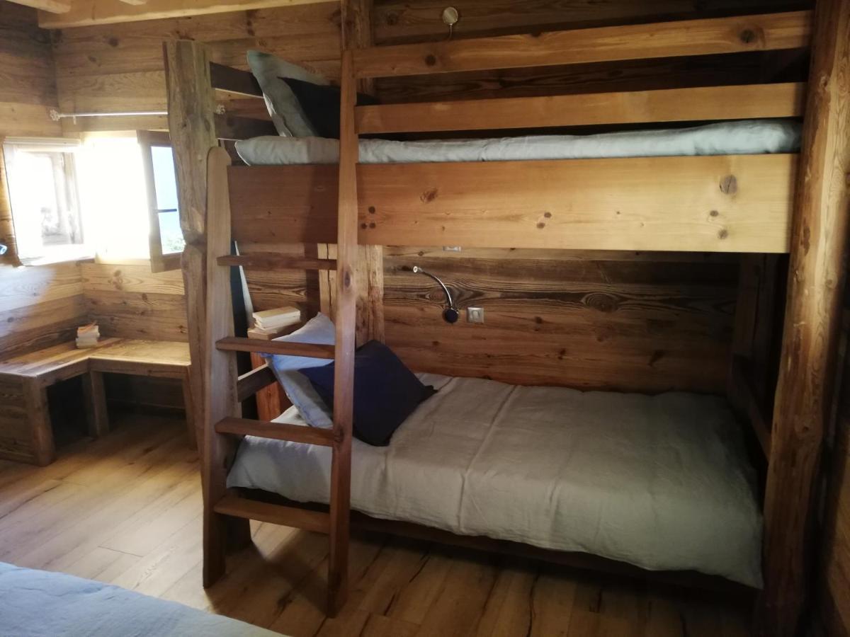 Chambres Et Tables D'Hotes Le Choton A Nono - Col Du Joly Beaufortain 欧特吕斯 外观 照片