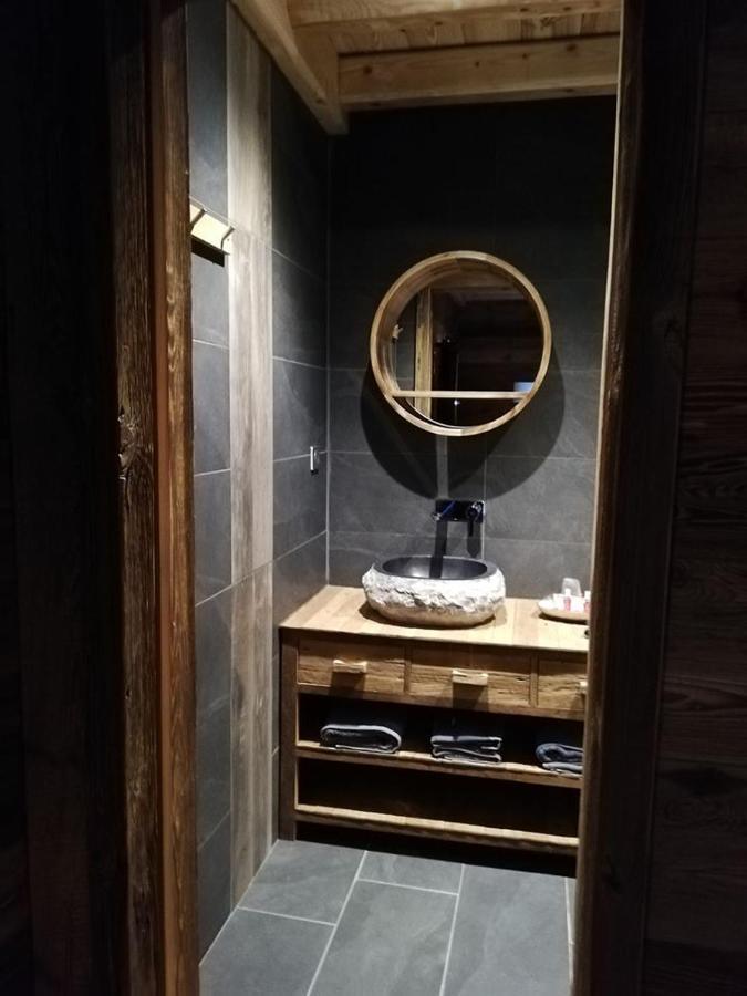 Chambres Et Tables D'Hotes Le Choton A Nono - Col Du Joly Beaufortain 欧特吕斯 外观 照片